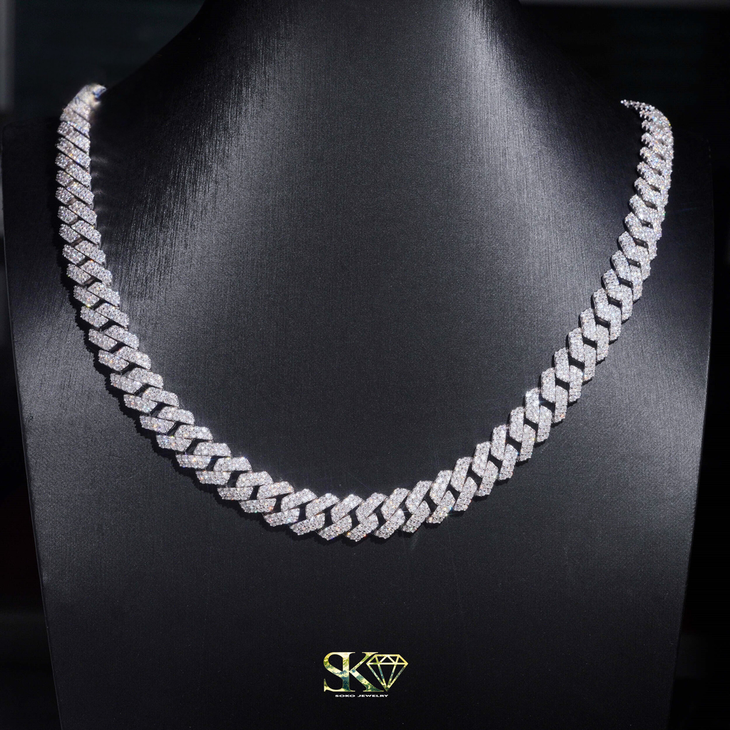 12mm Cuban Chain in S925 Silver with VVS Moissanite