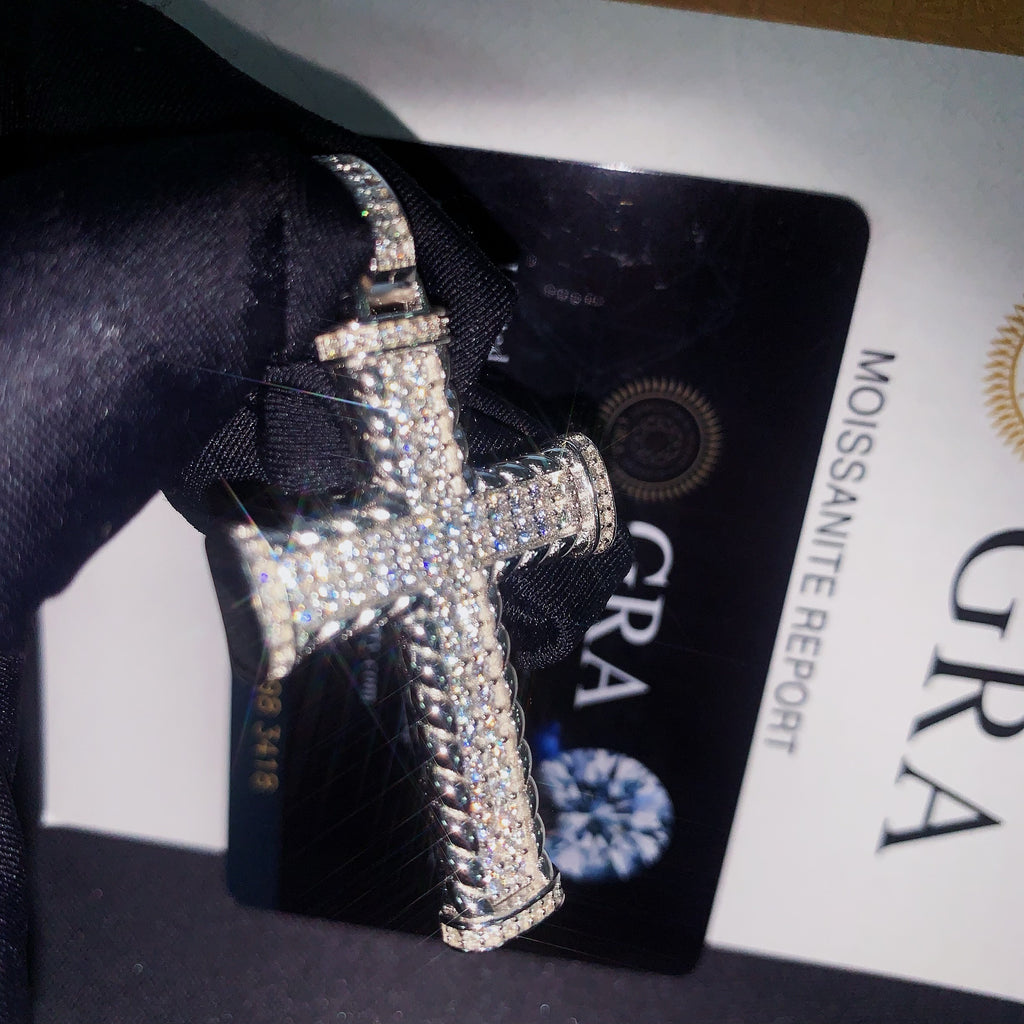 Tubular Cross Pendant in S925 Silver with VVS Moissanite