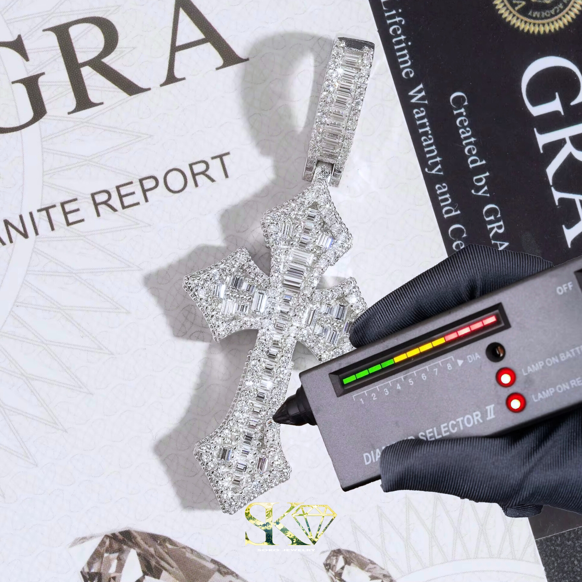 Luxury Cross Pendant in S925 Silver with VVS Moissanite