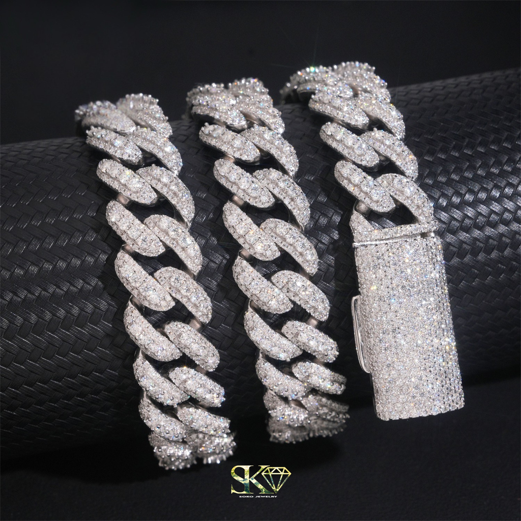 15mm Cuban Chain in S925 Silver with VVS Moissanite