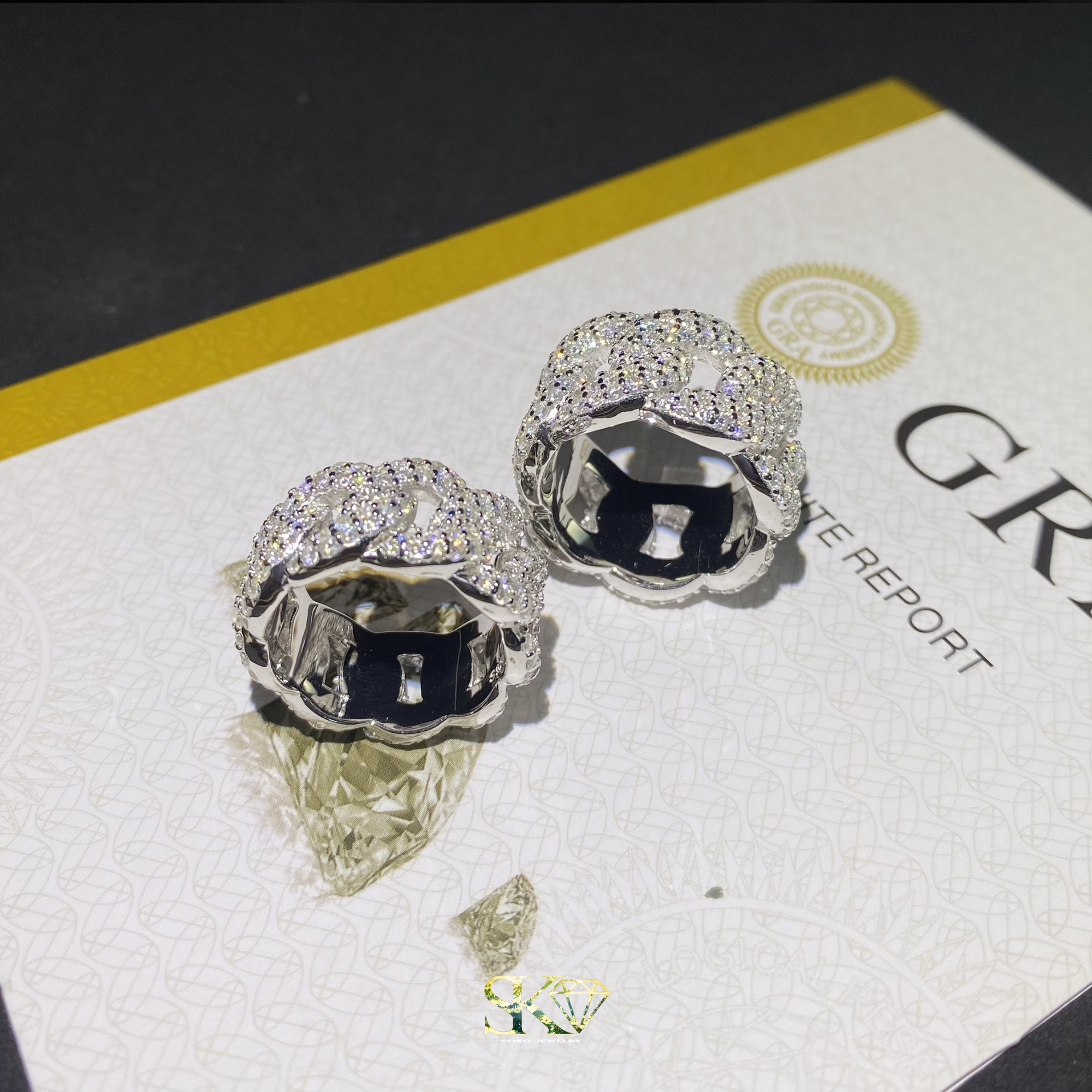 Cuban Link Ring in S925 Silver with VVS Moissanites