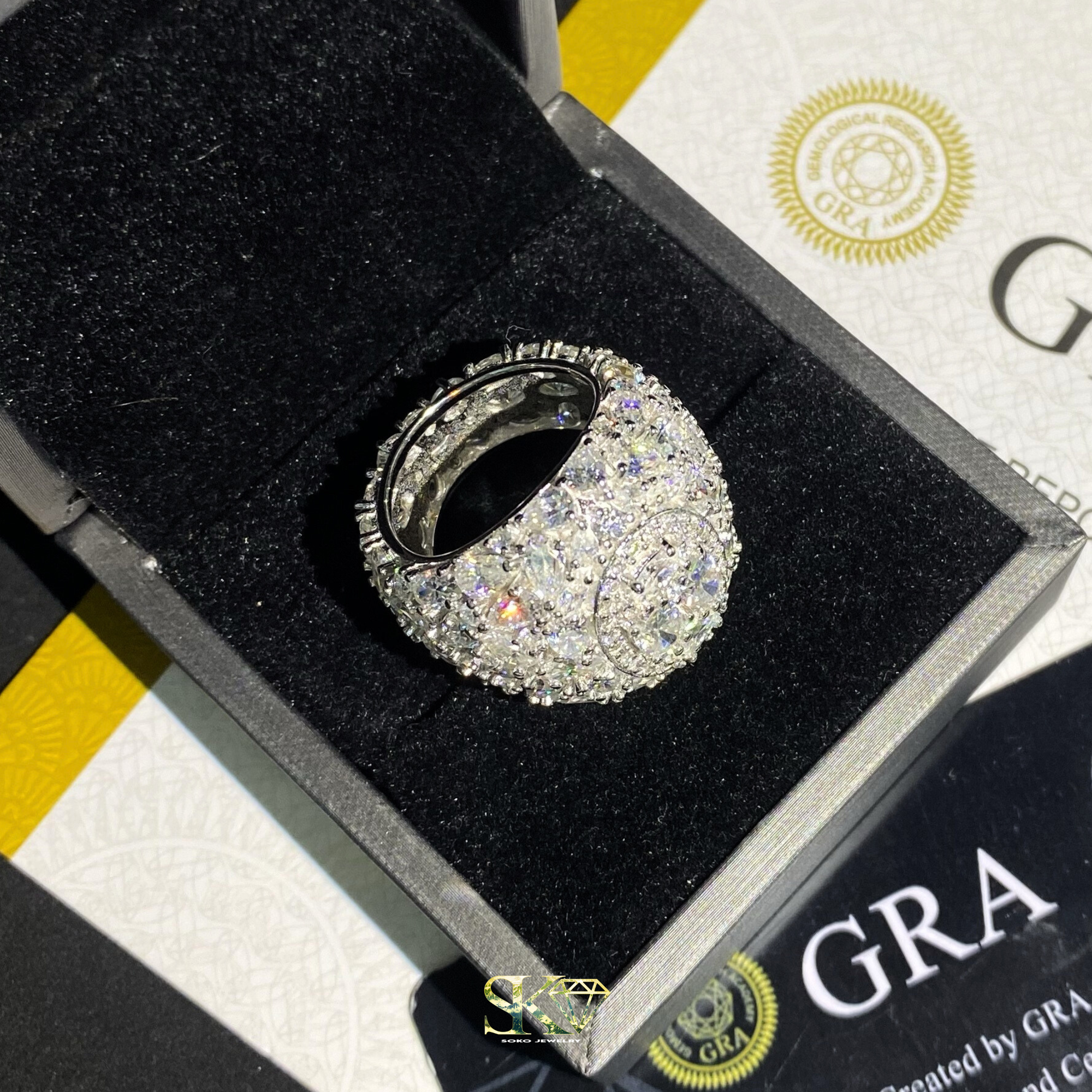 Iced Out Round Ring in S925 Silver with VVS Moissanites