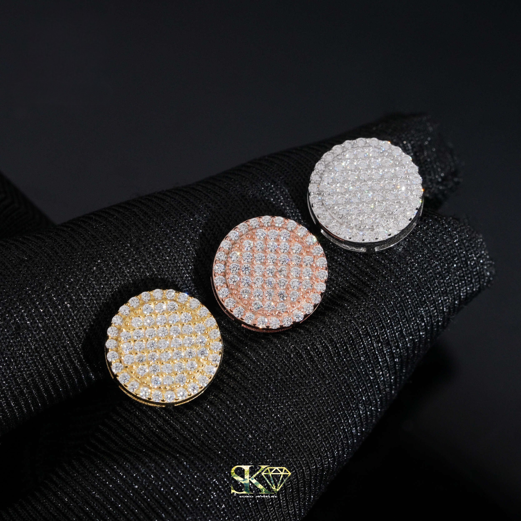 Round Pavé Earrings in S925 Silver with VVS1 Moissanite 12mm