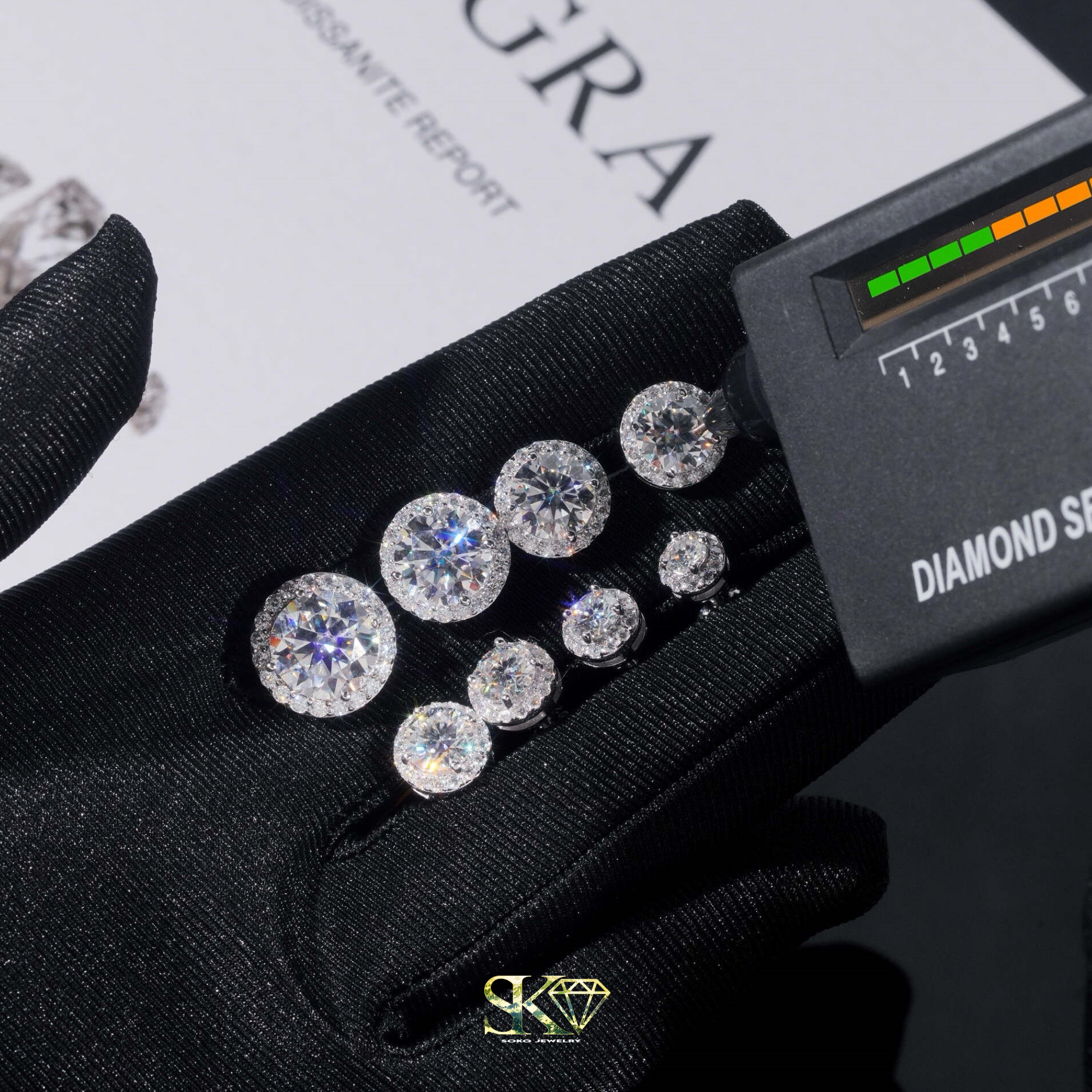 Halo Earrings in S925 Silver with VVS1 Moissanite 10mm