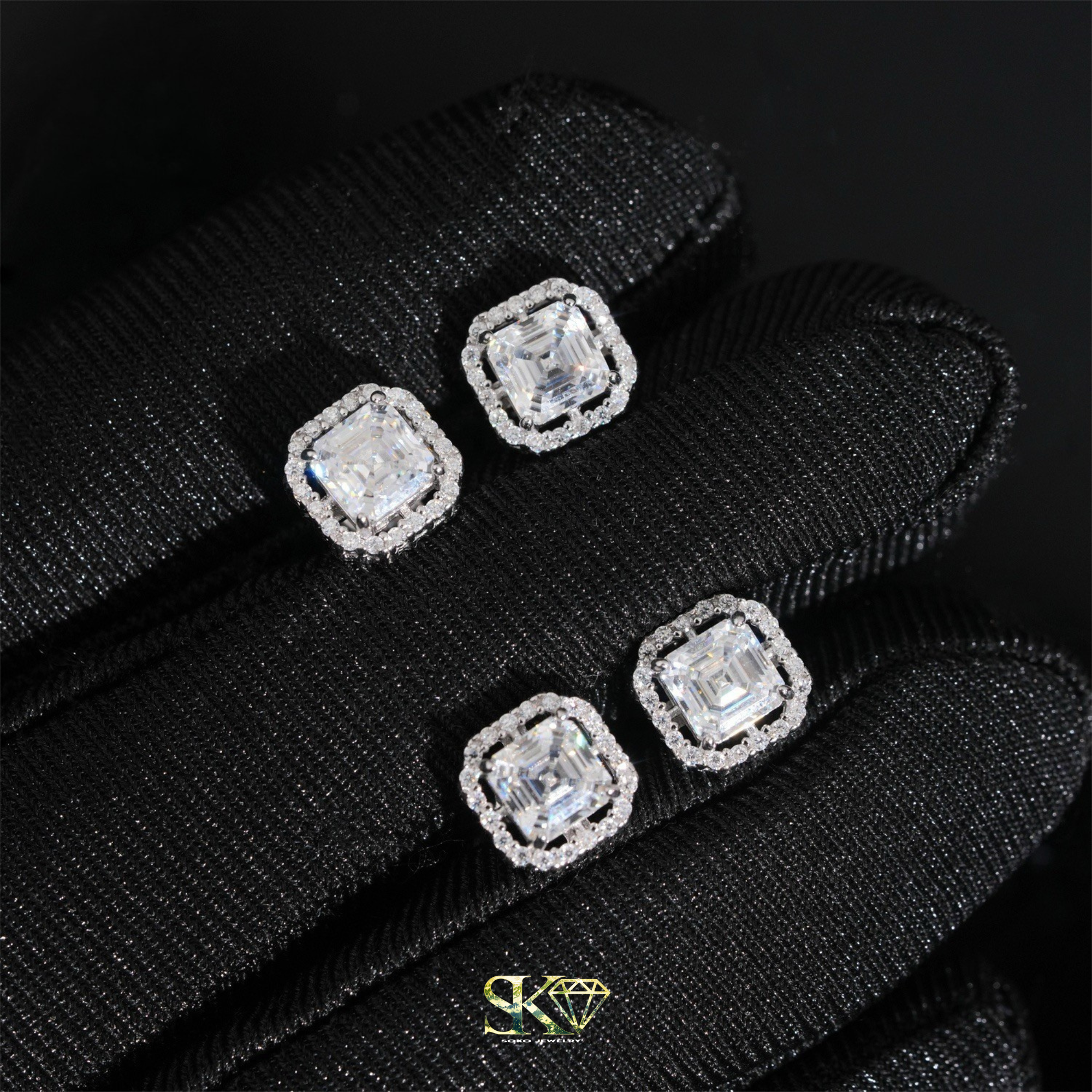 Emerald-Cut Square Earrings in S925 Silver with VVS1 Moissanite 8mm