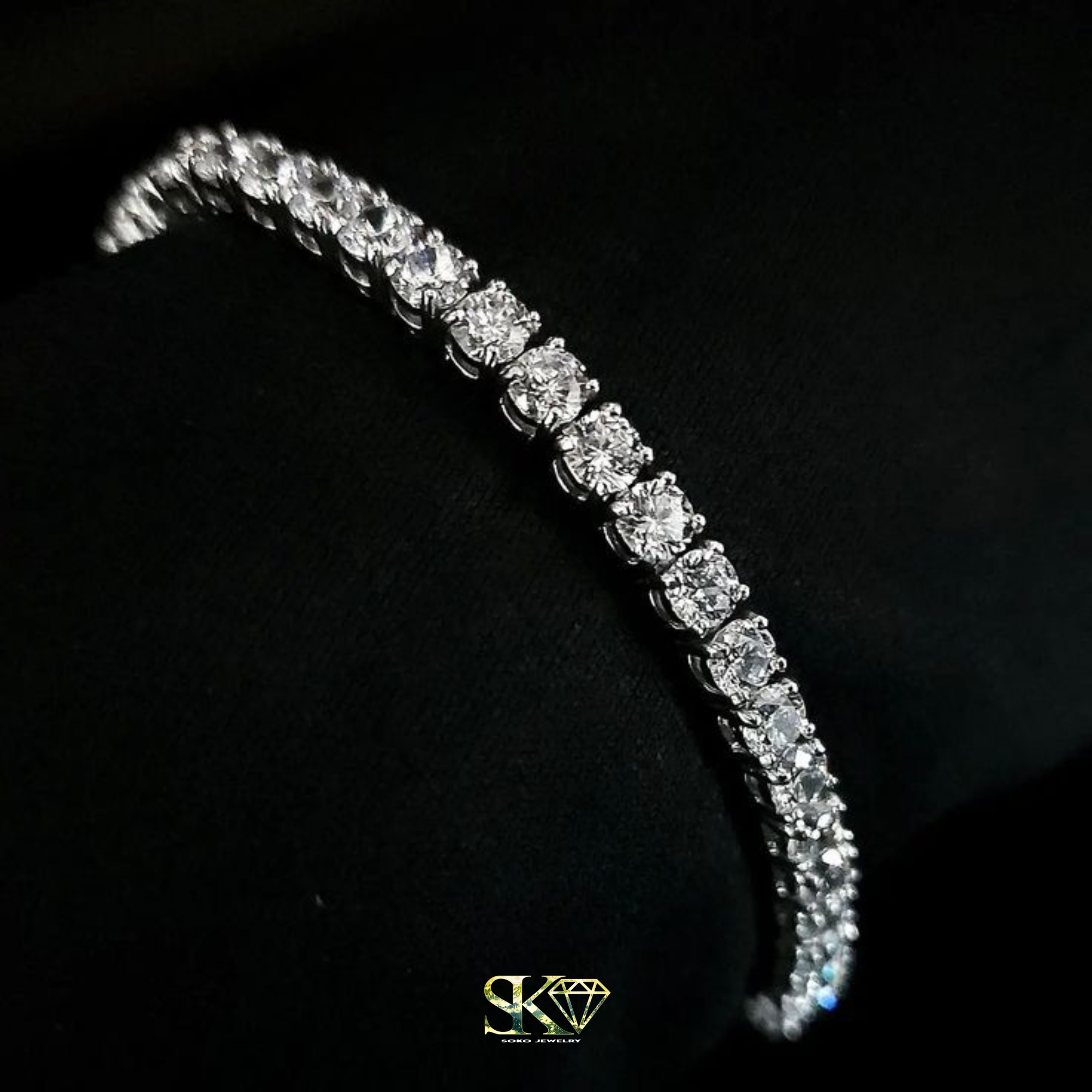 Tennis Bracelet in S925 Silver with VVS Moissanite