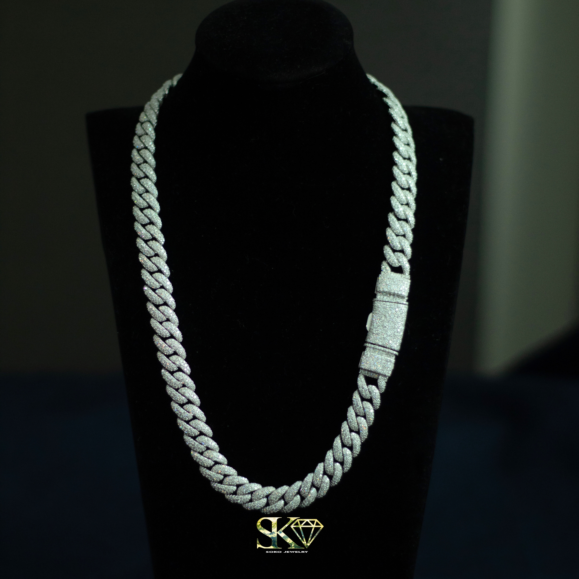 12mm Cuban Chain in S925 Silver with VVS Moissanite