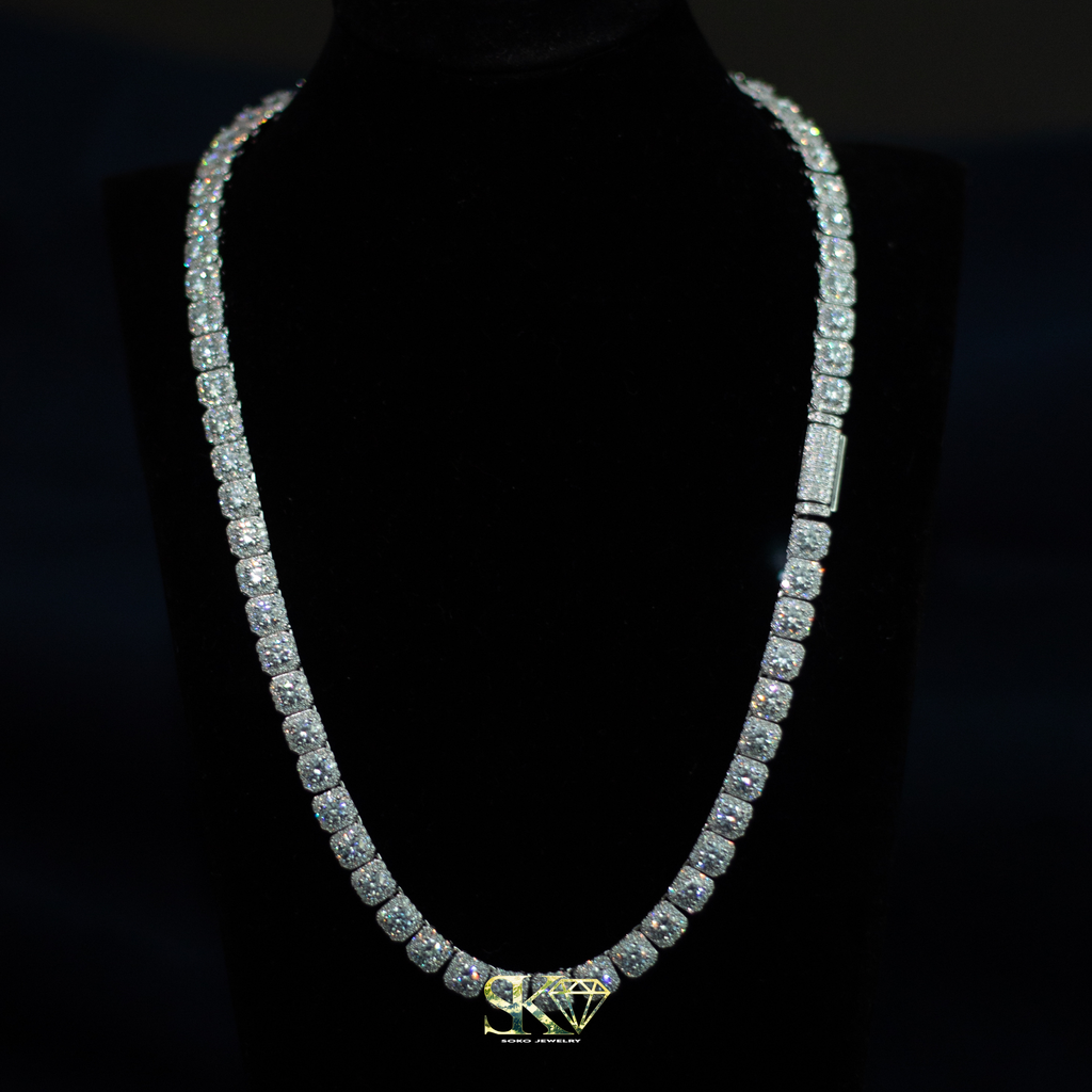 Cluster Tennis Chain in S925 Silver with VVS Moissanite