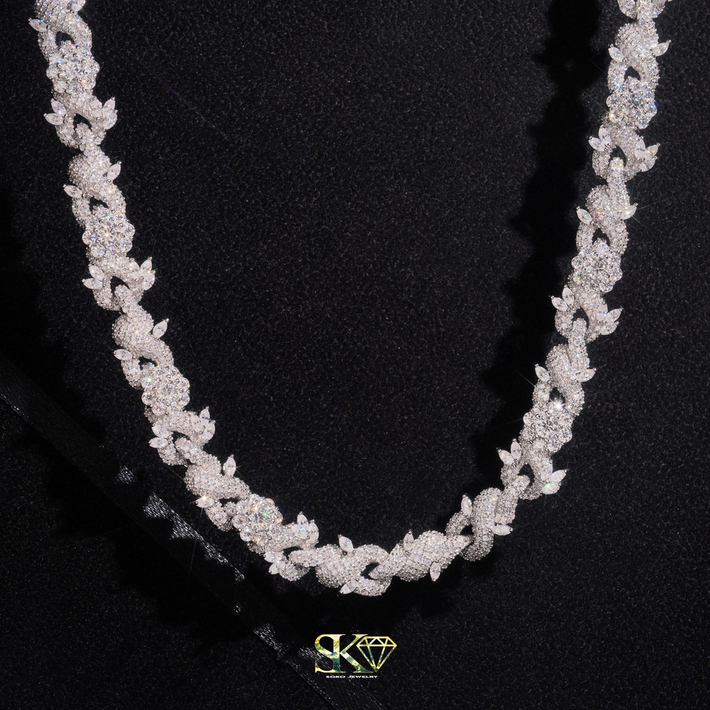 Iced Leaf Chain in S925 Silver with VVS Moissanite