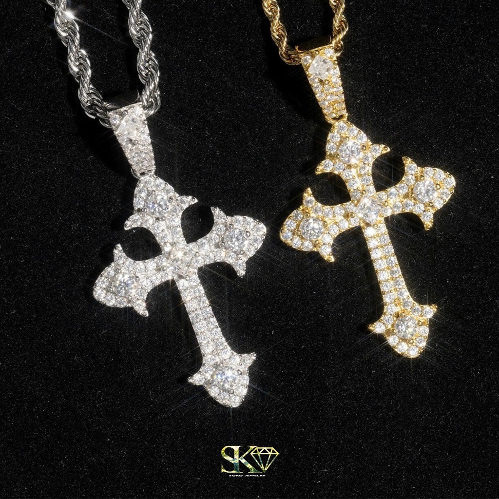 Gothic Cross Pendant in S925 Silver with VVS Moissanite