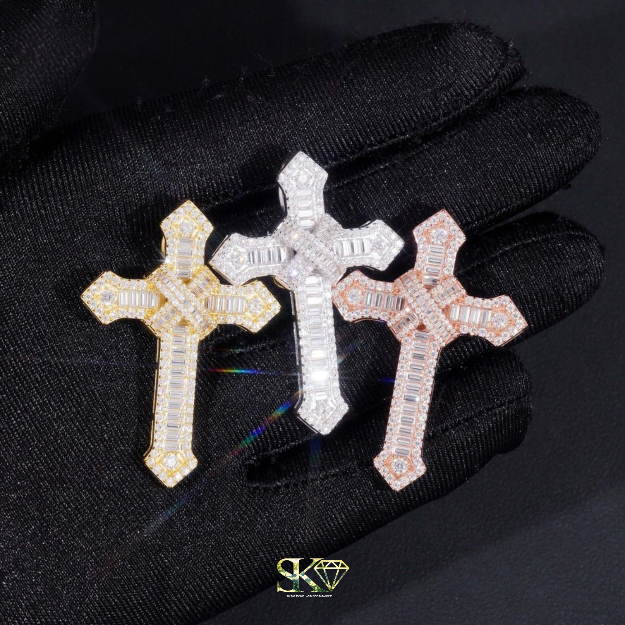 Luxury Crusader Cross Pendants in S925 Silver with VVS Moissanite