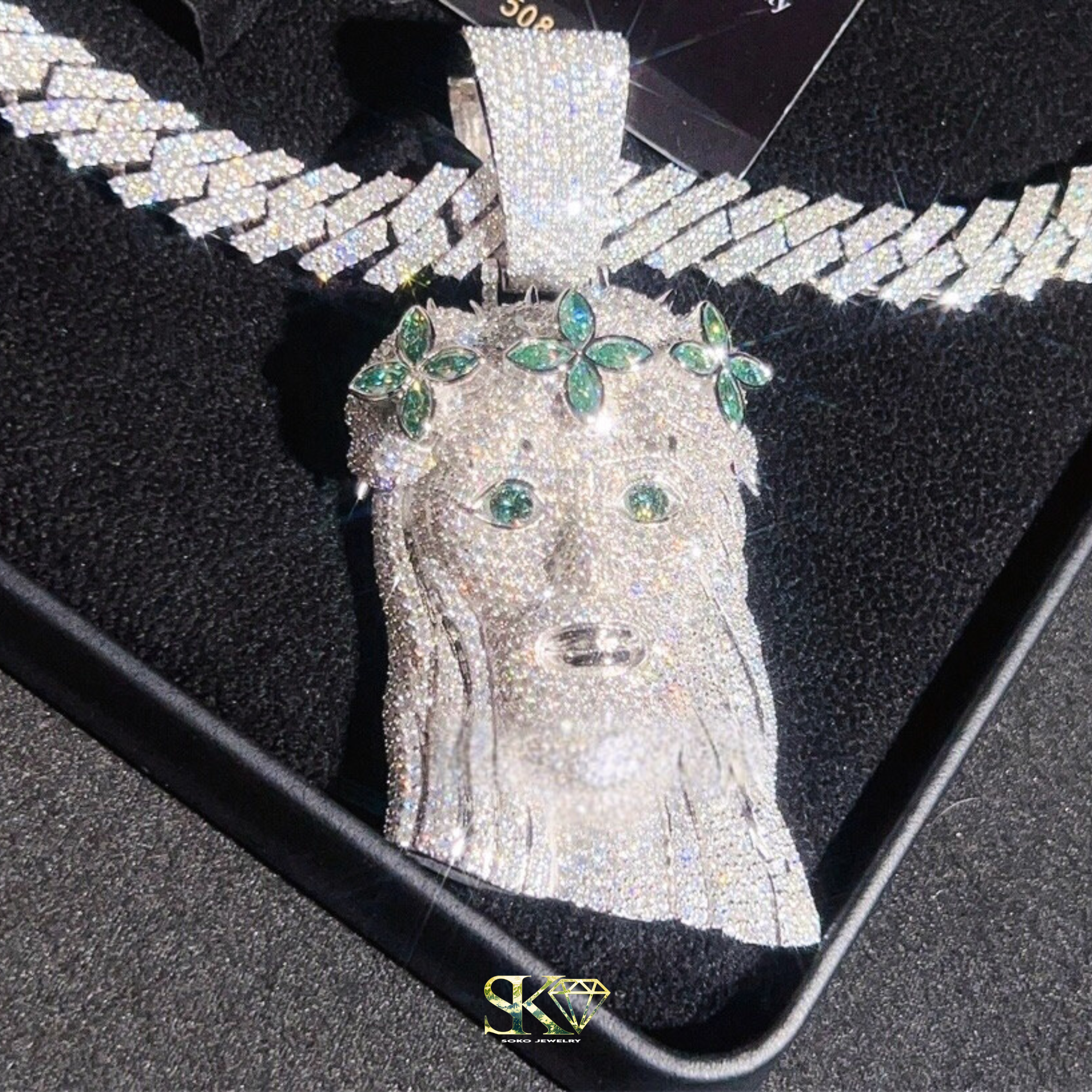 Jesus Pendant in S925 Silver with Moissanites and Emeralds