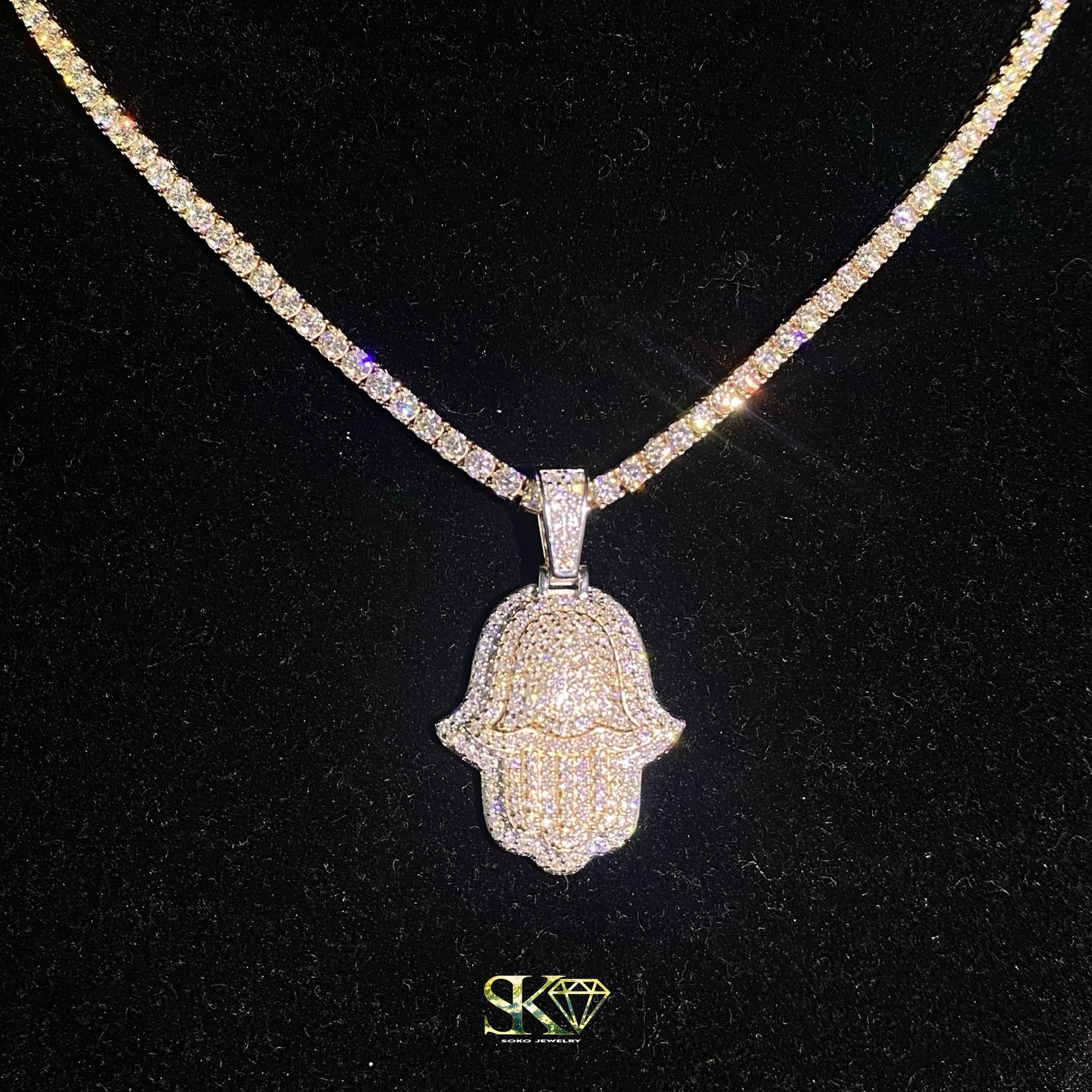 Hamsa Hand Pendant in S925 Silver with VVS Moissanite