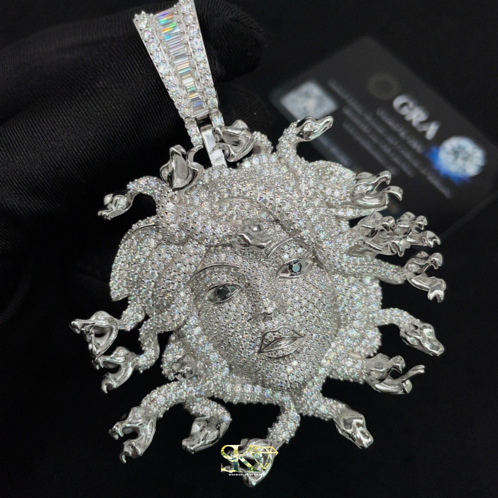 Medusa Pendant in S925 Silver with VVS Moissanite